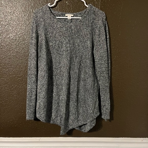 Black & White Knit Long Sleeve Sweater with Lace Up Details on Arm, Size 1X - Picture 1 of 5